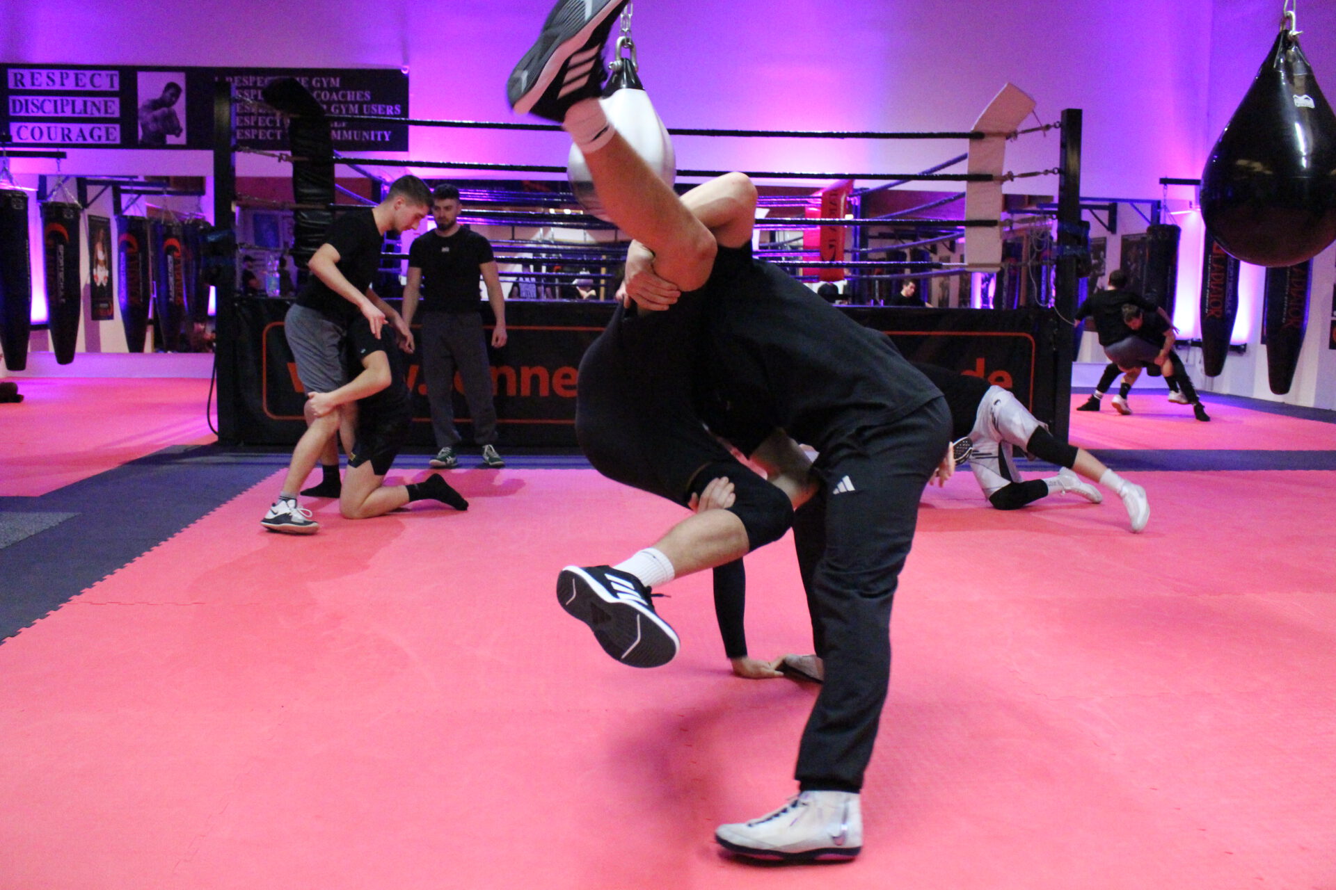 MMA Techniktraining bei der Sportschule Gladiator